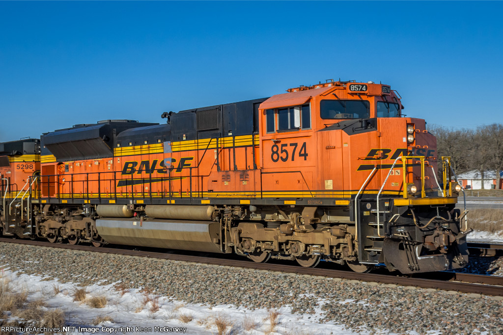 BNSF 8574 EAST